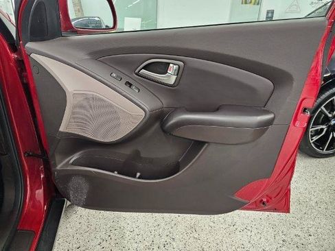 Used 2012 Hyundai Tucson GLS AWD/4WD image 30