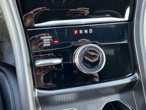 New 2026 Jeep Grand Cherokee L Laredo image 17