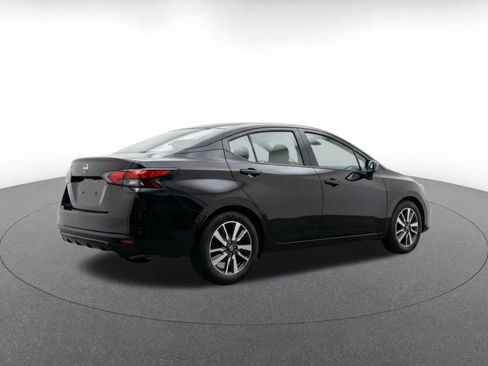 Used 2025 Nissan Versa SV FWD image 11