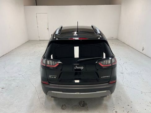 Used 2020 Jeep Cherokee Limited w/ Technology Group AWD/4WD image 3