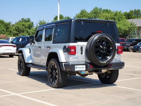 Used 2023 Jeep Wrangler Unlimited Sahara AWD/4WD image 5