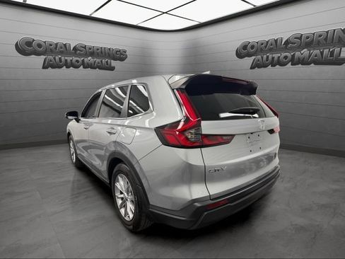 Certified 2025 Honda CR-V EX image 3