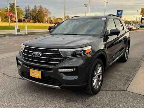 Certified 2023 Ford Explorer XLT w/ Equipment Group 202A AWD/4WD image 38