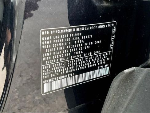 Used 2022 Volkswagen Taos SE image 10