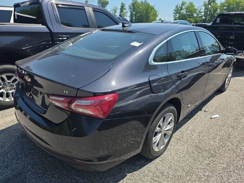 Used 2022 Chevrolet Malibu LT FWD image 4