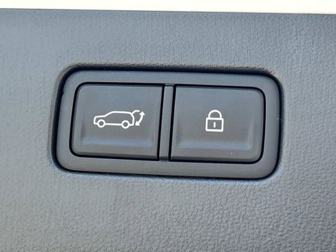 New 2026 Hyundai Ioniq 9 SE image 13