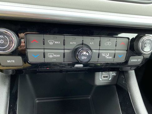 New 2026 Jeep Compass Limited image 10