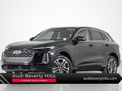 Used 2025 Audi Q5 Premium w/ 19" Wheel Package AWD/4WD image 1