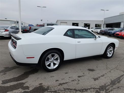 Used 2023 Dodge Challenger SXT image 2