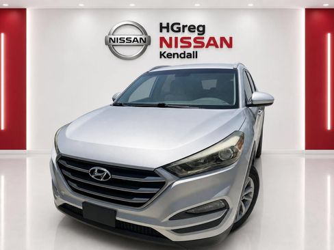 Used 2018 Hyundai Tucson SEL FWD image 5