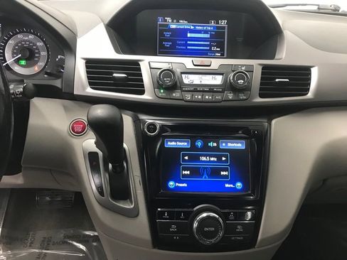 Used 2015 Honda Odyssey EX-L image 18