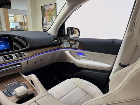 Certified 2025 Mercedes-Benz GLE 350 4MATIC image 10