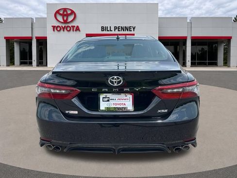 Used 2022 Toyota Camry XSE FWD image 4