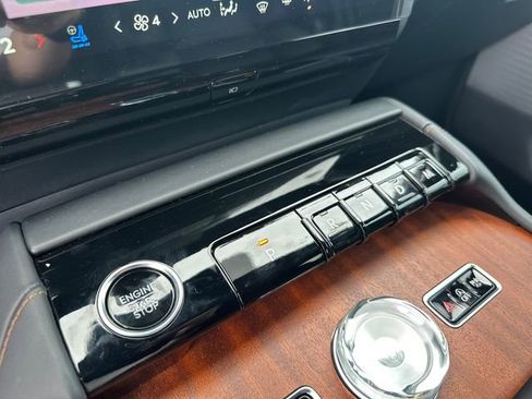 New 2026 Lincoln Navigator L Black Label AWD/4WD image 30