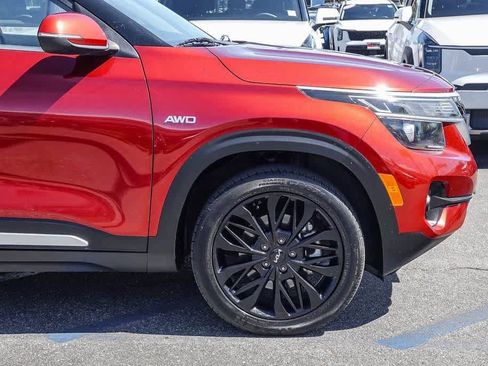 Used 2022 Kia Seltos Nightfall Edition image 9