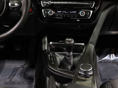 Used 2019 BMW M4 Coupe w/ Executive Package RWD image 51