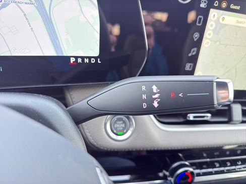 New 2026 Chevrolet Equinox LT w/ Convenience Package II image 17