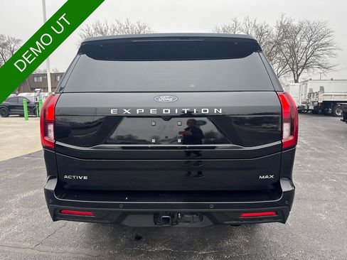 Used 2025 Ford Expedition Max Active AWD/4WD image 7