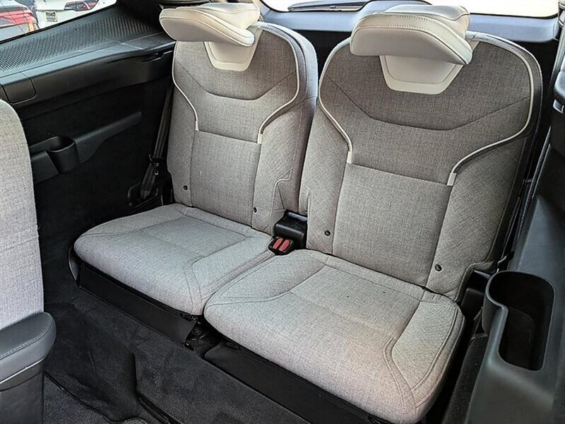 Used 2025 Volvo EX90 Ultra AWD/4WD image 27