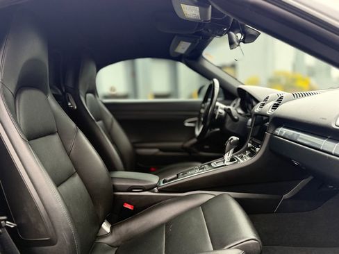 Used 2017 Porsche 718 Boxster image 31