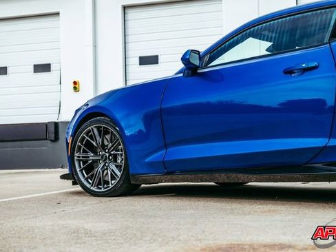 Used 2020 Chevrolet Camaro ZL1 image 33