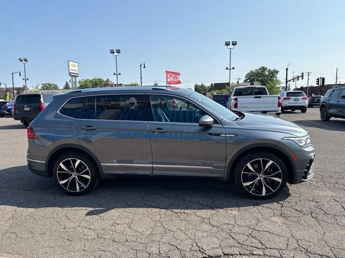 Used 2022 Volkswagen Tiguan SEL R-Line AWD/4WD image 9
