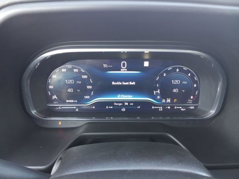 Used 2023 Chevrolet Suburban Premier image 20