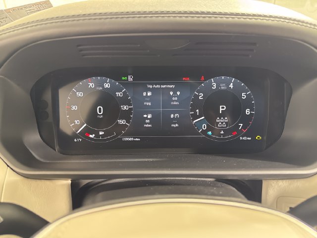 Used 2023 Land Rover Discovery Metropolitan Edition AWD/4WD image 29
