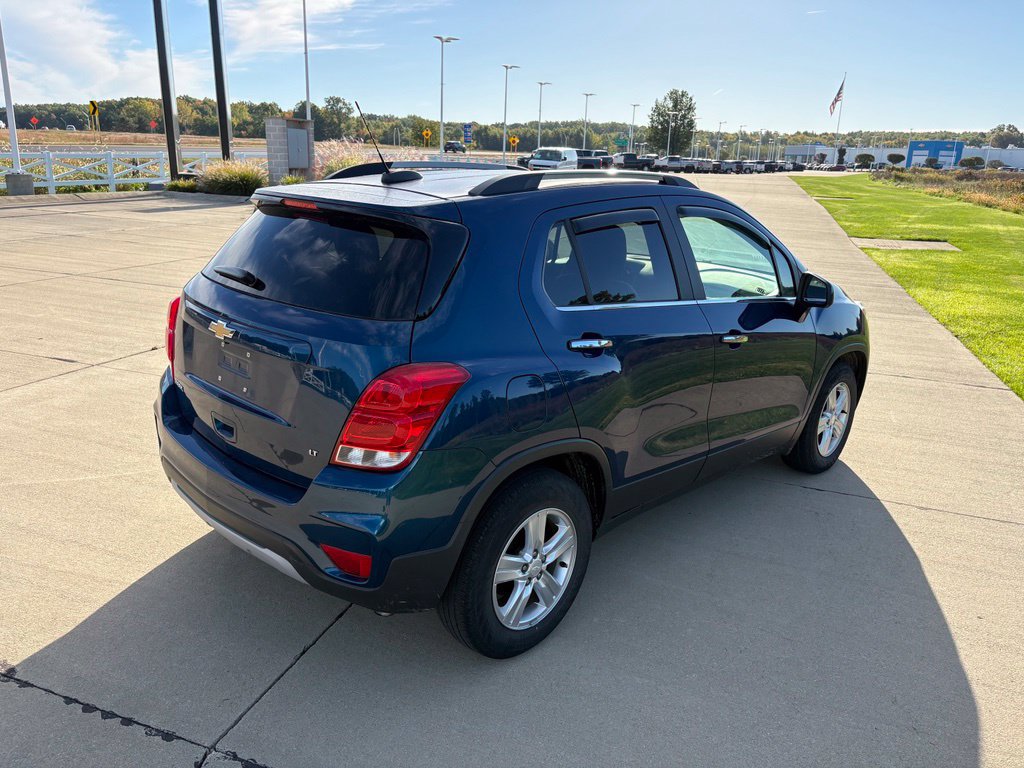 Used 2019 Chevrolet Trax LT w/ LT Convenience Package FWD image 6