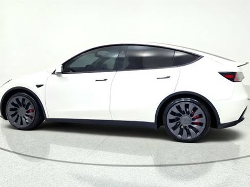 Used 2024 Tesla Model Y Performance AWD/4WD image 5