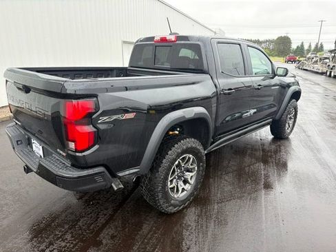 New 2026 Chevrolet Colorado ZR2 w/ Technology Package AWD/4WD image 8