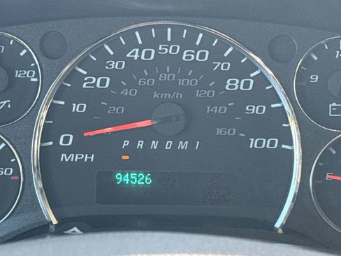 Used 2023 Chevrolet Express 2500 w/ Driver Convenience Package image 22