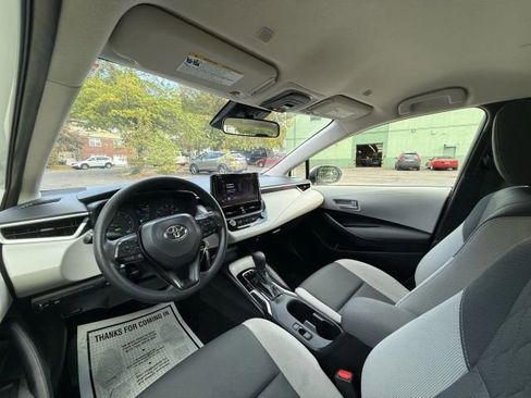 Used 2023 Toyota Corolla LE AWD/4WD image 13