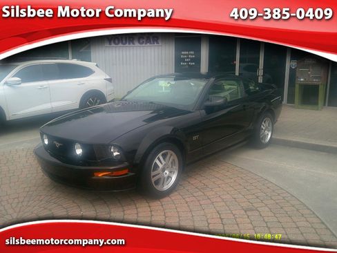 Used 2006 Ford Mustang GT RWD image 1