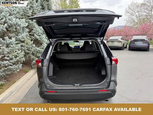 Used 2025 Toyota RAV4 XLE AWD/4WD image 33