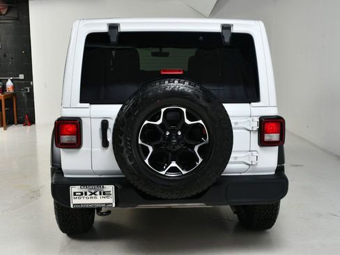 Used 2021 Jeep Wrangler Sport w/ Sun And Sound Package image 17