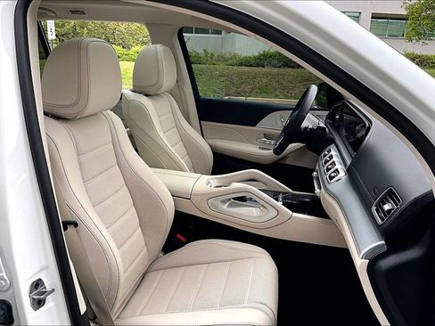 Certified 2022 Mercedes-Benz GLS 450 4MATIC image 7