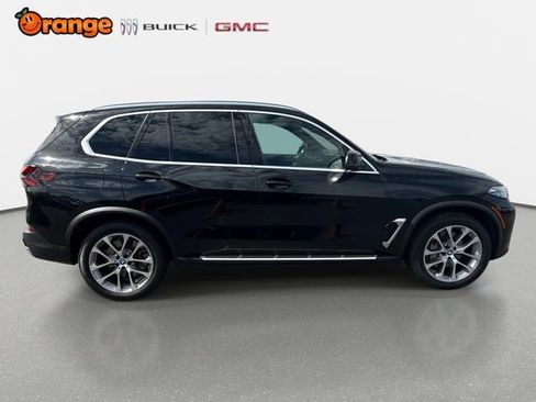 Used 2025 BMW X5 xDrive50e AWD/4WD image 2