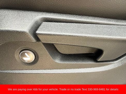 Used 2025 Honda Pilot Black Edition image 44