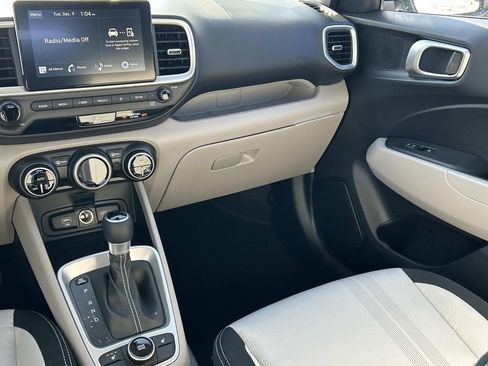 New 2026 Hyundai Venue SEL image 23