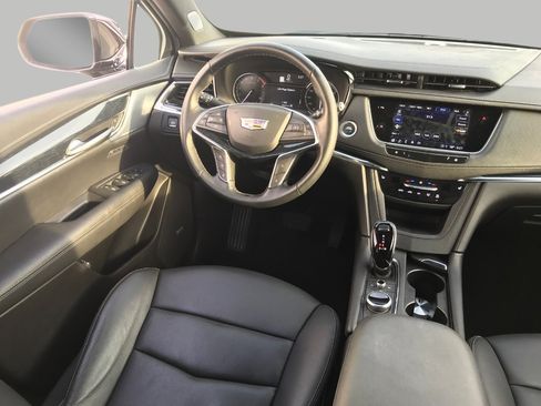 Certified 2025 Cadillac XT5 Premium Luxury image 6