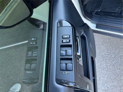Used 2023 Toyota 4Runner 40th Anniversary SE AWD/4WD image 20