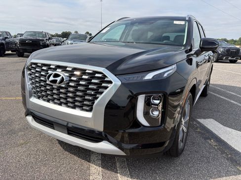 Used 2022 Hyundai Palisade Limited FWD image 11