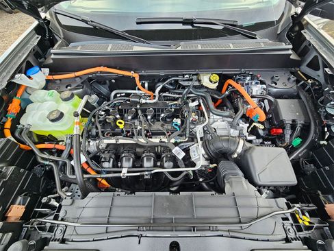 New 2026 Ford Maverick XL image 21