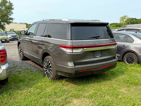 Used 2024 Lincoln Navigator Black Label AWD/4WD image 4