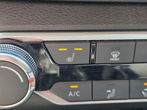 Used 2024 Nissan Altima 2.5 SR w/ SR Premium Package FWD image 25