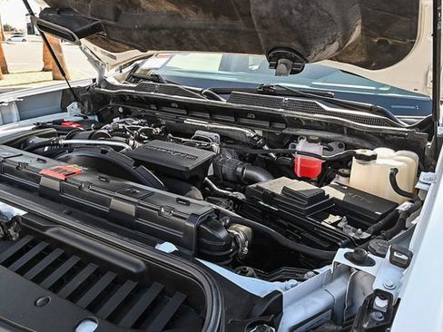 Used 2024 Chevrolet Silverado 2500 LT image 27