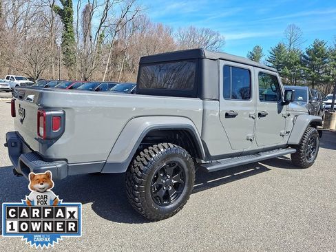Used 2022 Jeep Gladiator Willys image 6