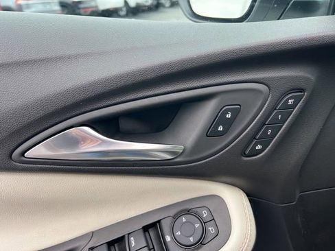 Used 2024 Buick Encore GX Avenir w/ Avenir Technology Package image 28