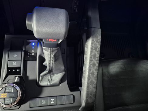 New 2026 Toyota 4Runner Limited AWD/4WD image 28